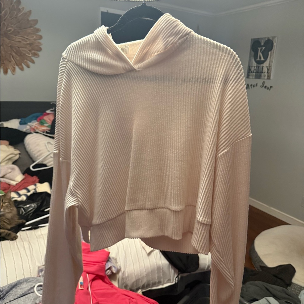 ALO Yoga Ribbed Hooded Lightweight Sweater - Cream